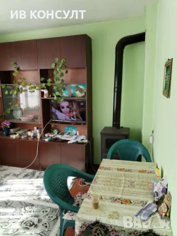 Продавам къща в гр. Чирпан, снимка 6 - Къщи - 49636907