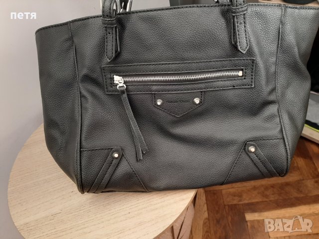 Дамска черна чанта , снимка 2 - Чанти - 39361034