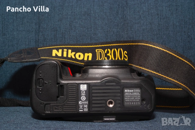 Nikon D300s и грип Nikon MB-D10, снимка 2 - Фотоапарати - 53841138
