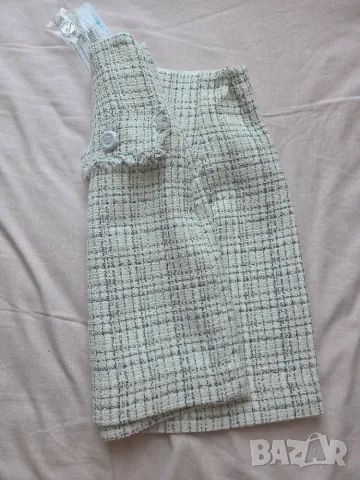 Guess- красива пола XS, снимка 4 - Поли - 55704609