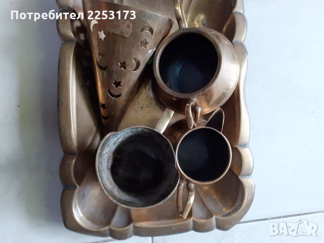 Месингови неща и поднос