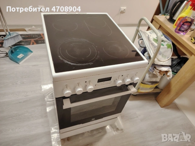 Готварска печка Elektrolux, , снимка 2 - Печки, фурни - 53097024