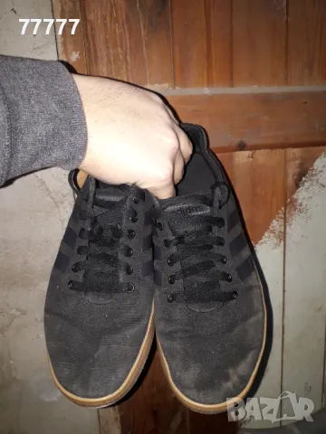 Кецове Adidas, снимка 4 - Кецове - 48574314