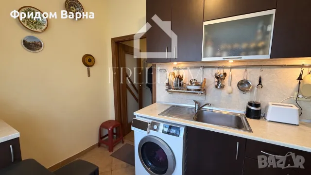 Продава 4-СТАЕН - град Варна, Левски 1