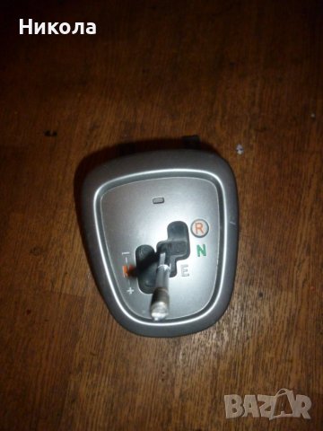 Скоростен лост(плъзгач) Пежо 107 -робот, снимка 5 - Части - 37873805