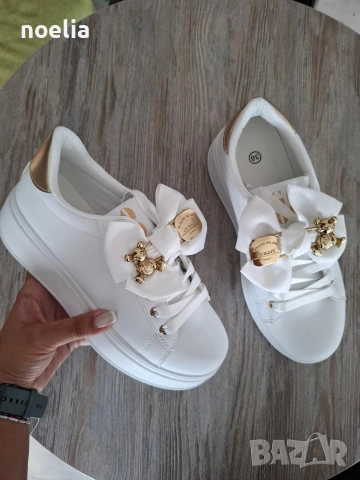 разпродажба - дамски кецове 