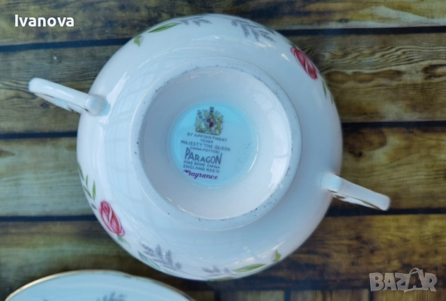 Комплект за чай от английски фин костен порцелан Paragon, снимка 6 - Сервизи - 53251782