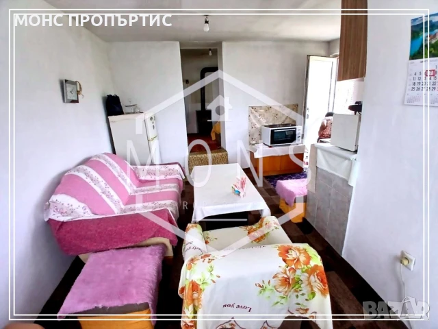 Двуетажна къща с двор в гр. Габрово, кв. Велчевци.