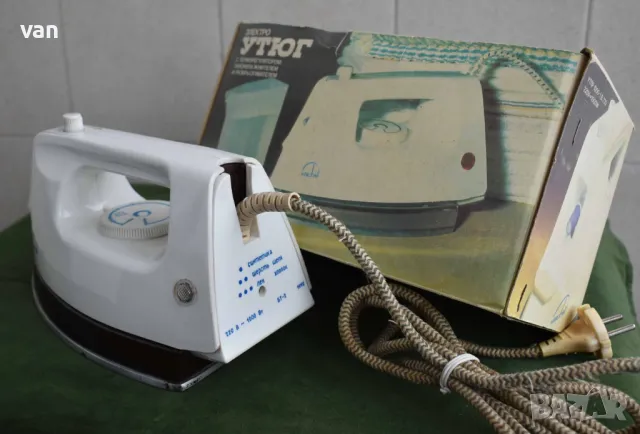 Ретро ютия „Невский”, снимка 4 - Антикварни и старинни предмети - 50380283