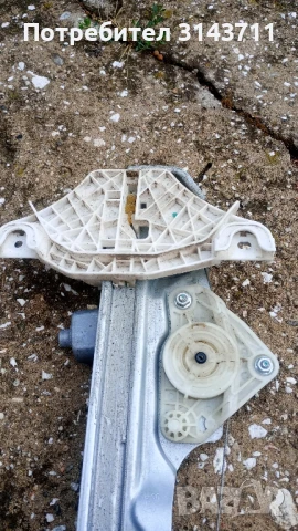 Стъклоповдигач Хюндай кона 2017-2023 година, снимка 4 - Части - 51206641