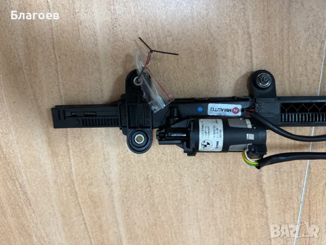 Подавачка за колан за БМВ Е92 BMW E93 лява шофьорска, снимка 8 - Части - 50320682