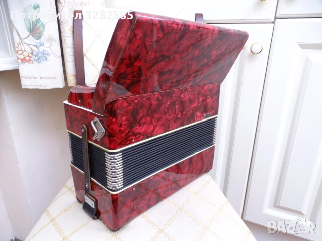 Акордеон Велтмайстер 12 баса, снимка 11 - Акордеони - 52454178