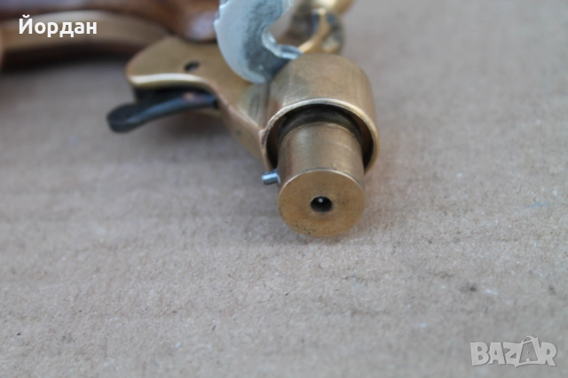 Пистолет ''Деринджър'' , снимка 15 - Други ценни предмети - 52711735