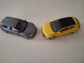 2 бр. Renault Megane, 1/43, Welly и Mondо motors, снимка 3