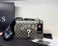 Дамска чанта Guess код 53, снимка 1 - Чанти - 35884223