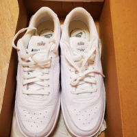 Nike - Нови Спортни обувки Court Vintage Premium с кожа и еко кожа, Бял