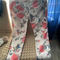 Дамски панталон цветя, снимка 3 - Панталони - 39672409