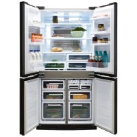 Хладилник с фризер Sharp, снимка 2 - Хладилници - 41190934