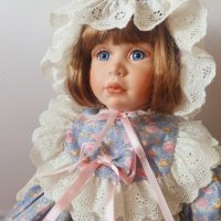 Порцеланова кукла Holly Alberon , снимка 7 - Колекции - 41224022