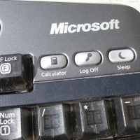 Microsoft Wireless Desktop Elite Keyboard 1011 – безжична луксозна клавиатура, мишка, ресийвър, снимка 3 - Клавиатури и мишки - 36209294