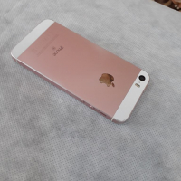 ПРОМОЦИЯ - iPhone se 64 GB 2017 pink gold (с дизайнерски гръб), снимка 2 - Apple iPhone - 36286559