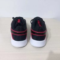 nike legend essential 2 100% оригинал 44 номер 28 см стелка, снимка 6 - Спортни обувки - 44357589