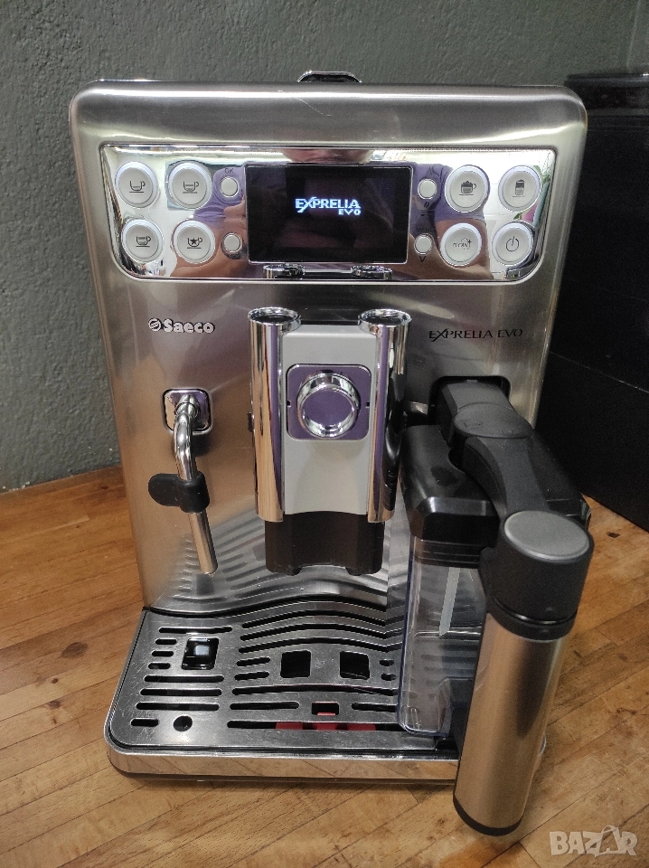 Кафемашина / Каферобот / Кафеавтомат Саеко / Saeco Exprelia Evo , снимка 1