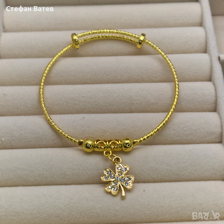 Дамска гривна с висулка четирилистна детелина – 18K позлата, снимка 1