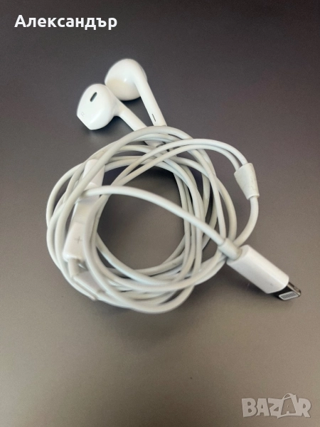 Слушалки Apple EarPods - Lightning конектор, снимка 1