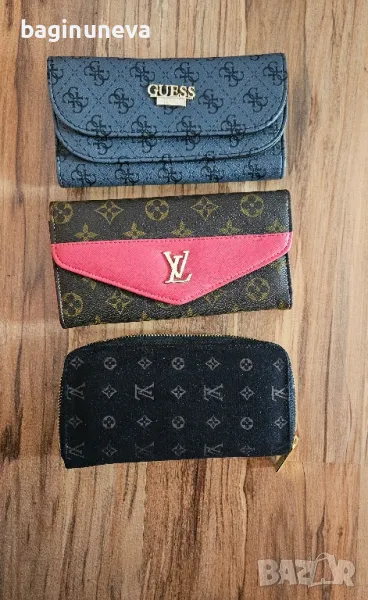 Дамски портмонета, снимка 1