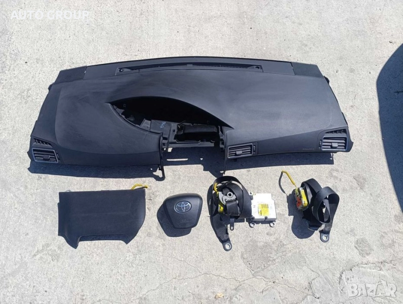 Арматурно табло комплект с аербеци Toyota Verso / Версо след 2010, снимка 1