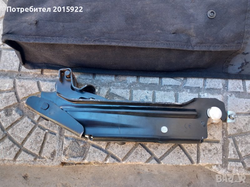 Оригинален крик за  vw Touran.seat altea.skoda Octavia.yeti., снимка 1