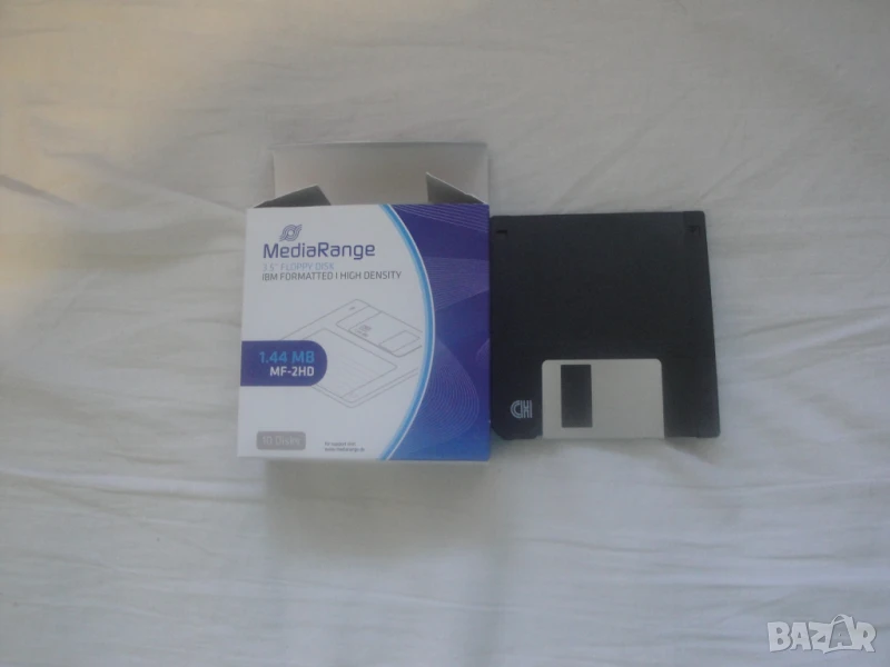 Продавам ново външно флопи 1.44 и дискети !, снимка 1