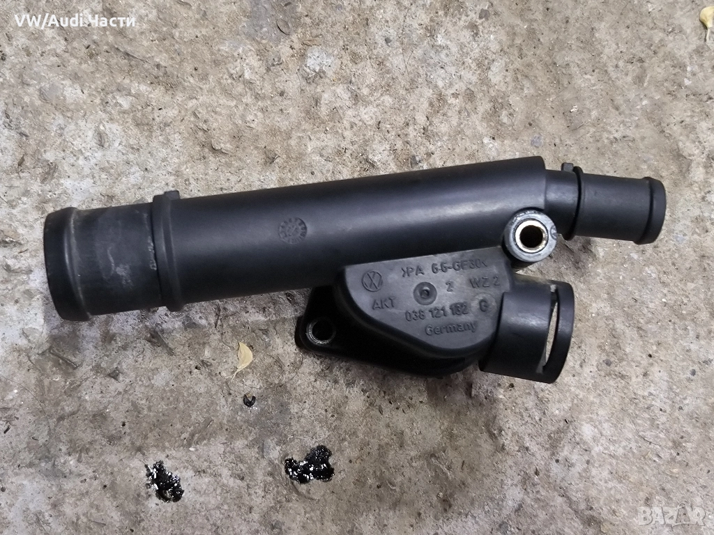 Фланец тройник антифриз за Голф 5 Ауди А3 Пасат Туран VW Golf 5 Audi A3 8P Passat Touran 038121132G, снимка 1