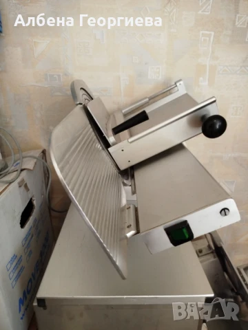 Професионална слайс машина GRAEFF - 300 W, снимка 11 - Кухненски роботи - 51376350