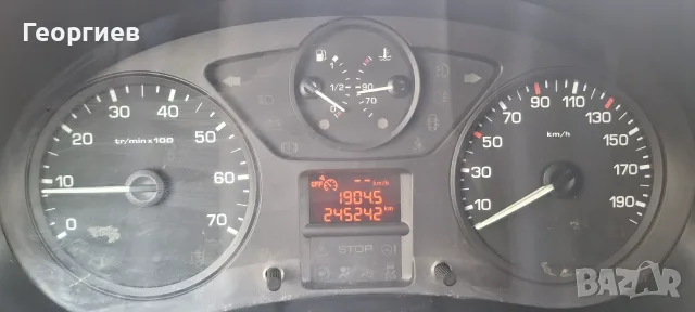 Peugeot Partner 1.6HDi 90PS 2008г. 2+1 места, снимка 12 - Автомобили и джипове - 56225319