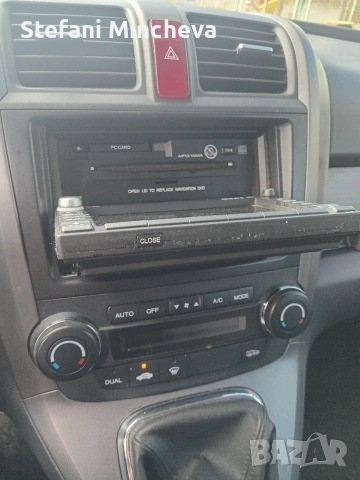 Хонда Cr-V безупречно състояние Навигация,Круз контрол,Нови Гуми Зимни внос от Словения, снимка 16 - Автомобили и джипове - 53325953