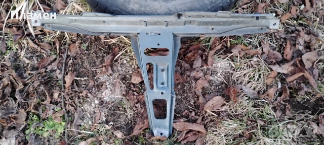 Маска горна част за Audi 80 B3, снимка 4 - Части - 53761220