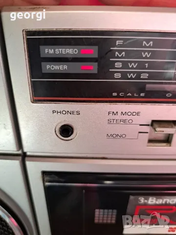 японски радиокасетон National RX C37F, снимка 2 - Радиокасетофони, транзистори - 49287151