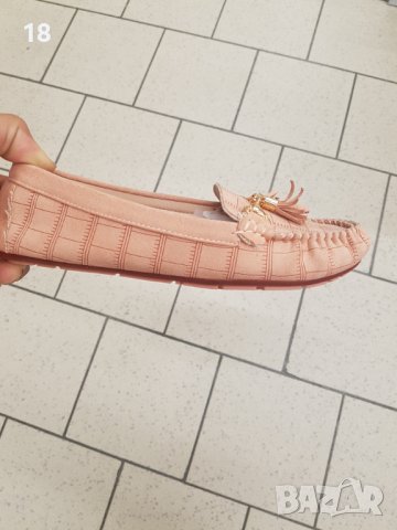 Обувки, снимка 2 - Дамски ежедневни обувки - 41490202