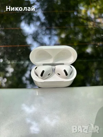 Apple AirPods 4 с активно шумопотискане (ANC)