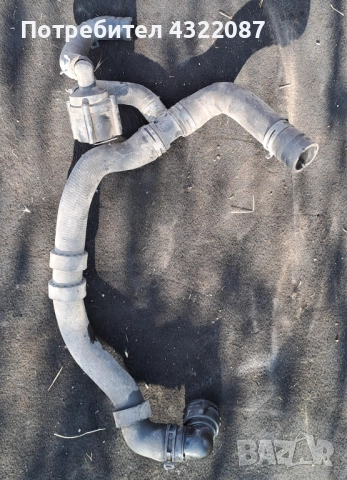 Водна помпа /водни съединения Volkswagen Touran II 2011-2015 1.6 TDI 105к. с, снимка 2 - Части - 51485349