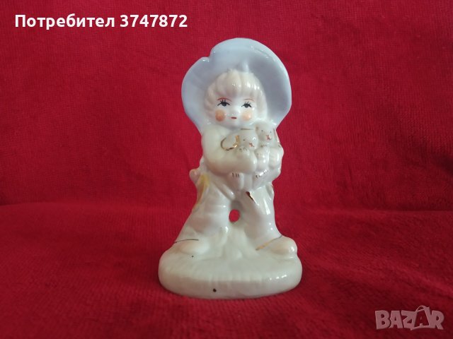 Порцеланова фигура Момче с кученца., снимка 5 - Колекции - 40883835