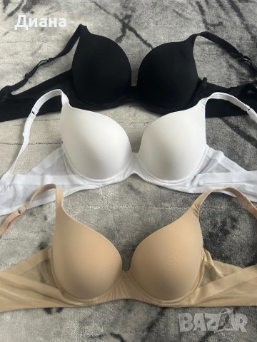 3 бр. Сутиени