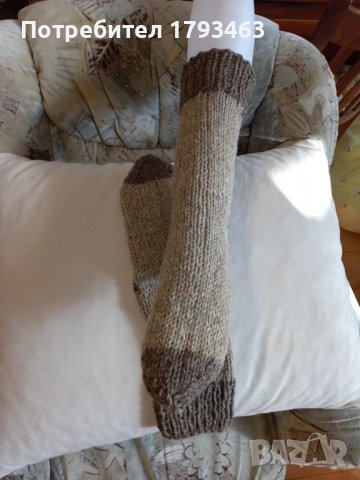Ръчно плетени мъжки чорапи от вълна, размер 39, снимка 2 - Мъжки чорапи - 42253847