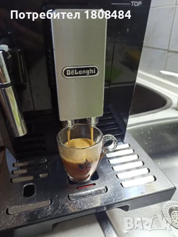 Кафе автомат Делонги Елета капучино топ  Работи перфектно и прави супер кафе с каймак. 