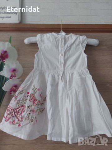 Детска бяла рокля BENETON , снимка 2 - Детски рокли и поли - 41963399