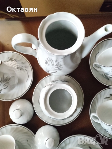 Порцеланов сервиз за чай, снимка 3 - Сервизи - 52970360