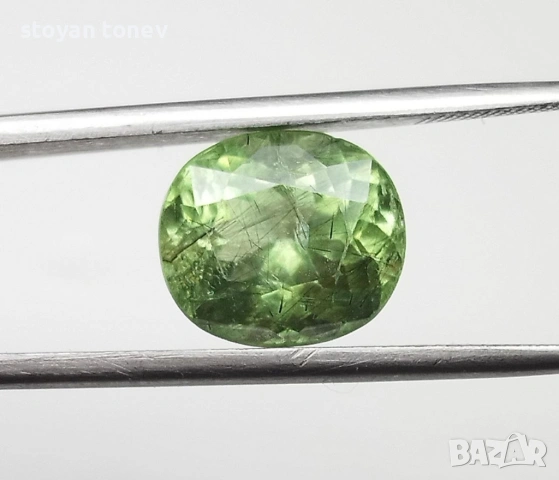 Уникален колекционерски камък – 4.50 карата натурален рутилен ябълково-зелен перидот от Пакистан!, снимка 8 - Други - 53774887