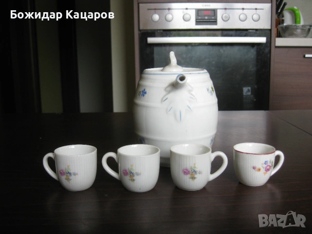 Стар български порцелан. Цена- 12 евро.Пращам по Еконт., снимка 4 - Сервизи - 53444901